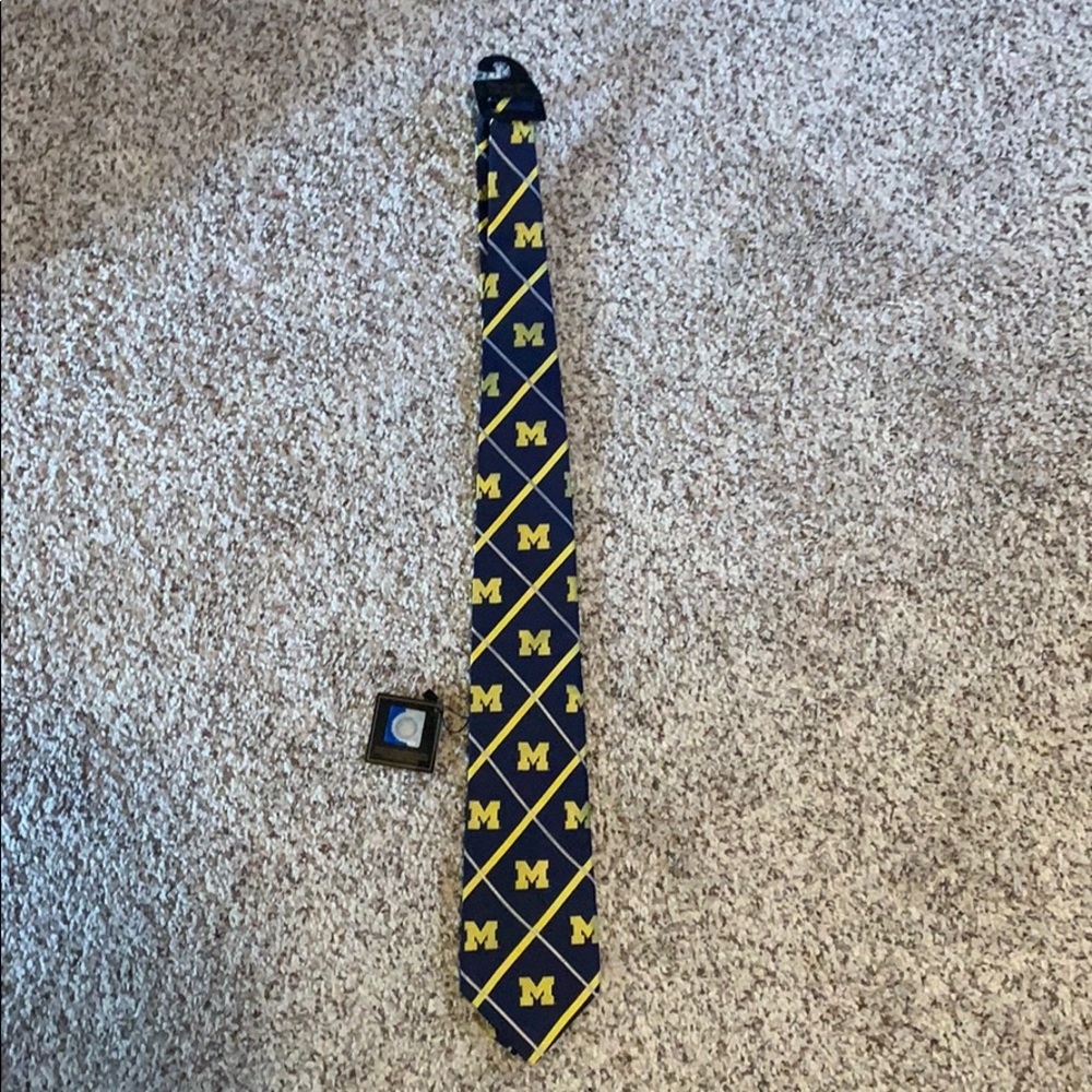 Michigan Tie